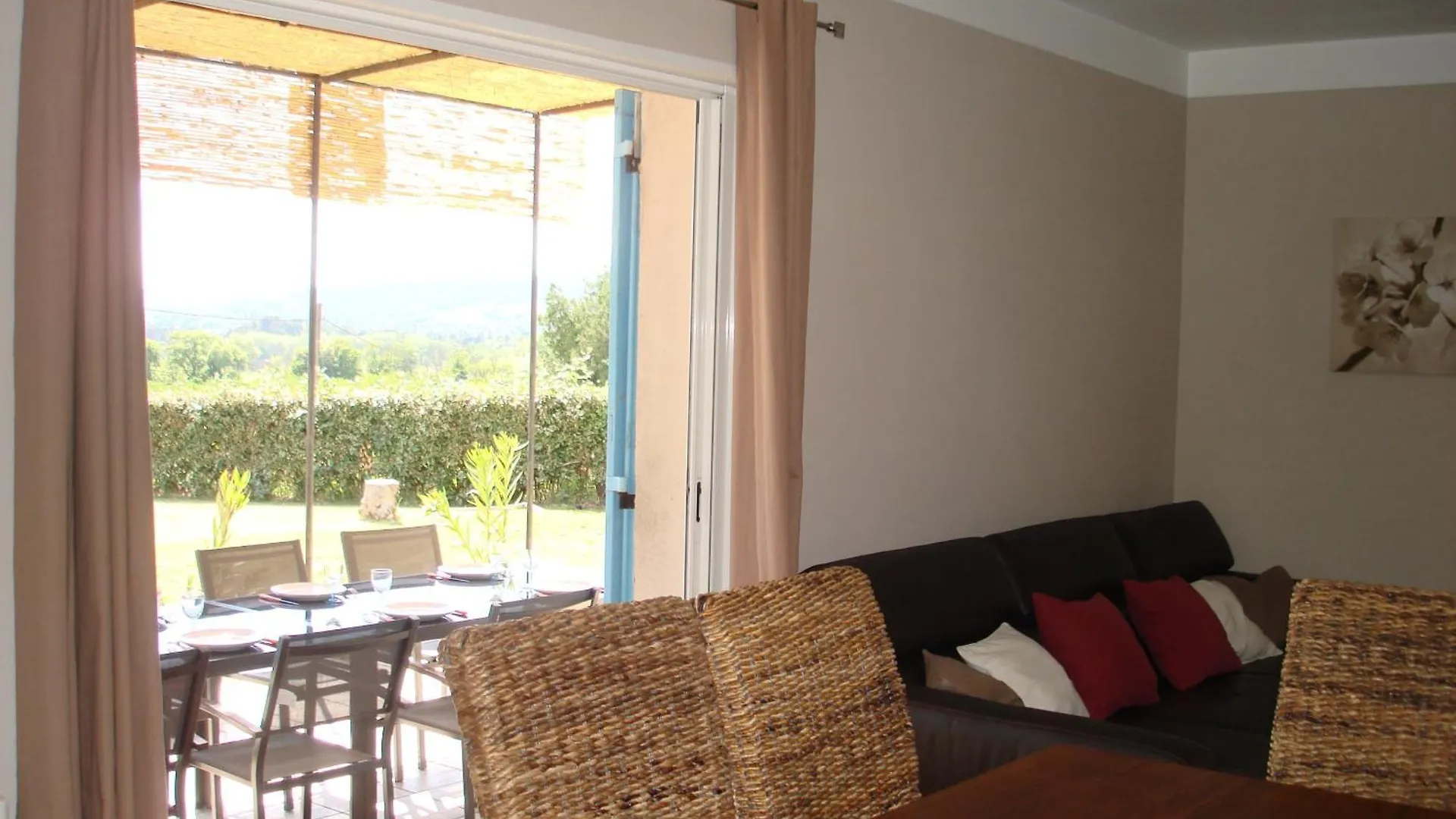 Σπίτι διακοπών House In The Countryside In The Luberon With Beautiful View And Private Swimming-Pool Close To Bonnieux In Provence - 8 Personnes